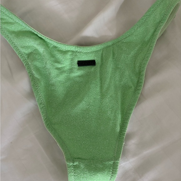 Triangl Bikini - Picture 7 of 7